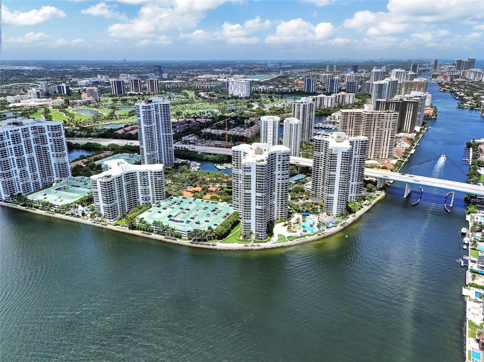 Picture of 19101 NE 36Th Ct # 406, Aventura, FL 33180