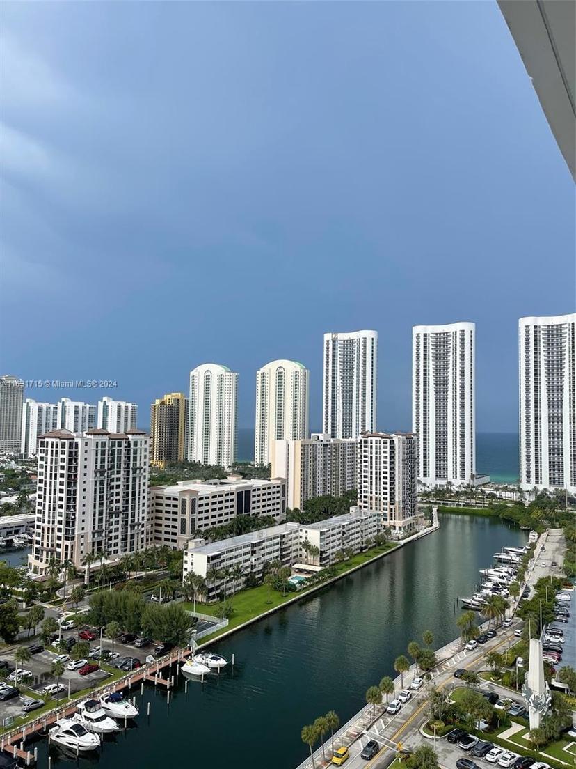 Picture of 500 Bayview Dr, Sunny Isles Beach FL 33160