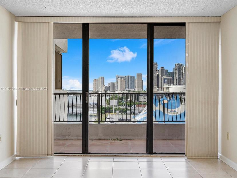 Picture of 555 NE 15Th St # 10J, Miami FL 33132