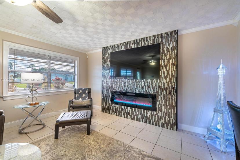 Picture of 143 SW Grove Ave, Port St. Lucie FL 34983