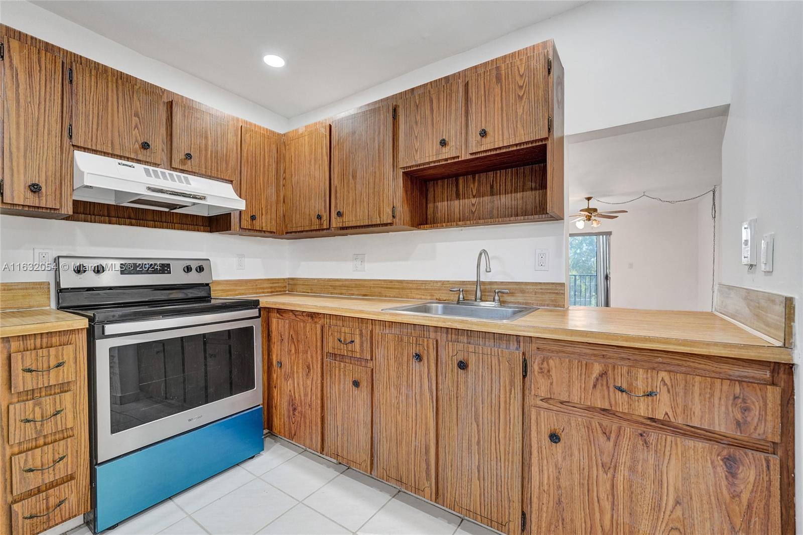 Picture of 7541 NW 16Th St # 1310, Plantation, FL 33313
