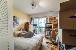 Picture of 468 NE 206Th Ln # 101, Miami, FL 33179