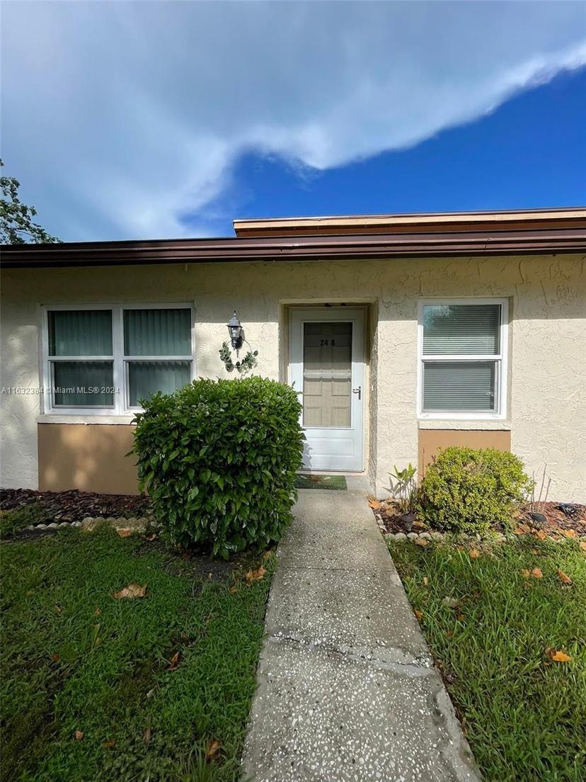 Picture of 11511 113Th St # 24A, Seminole FL 33778