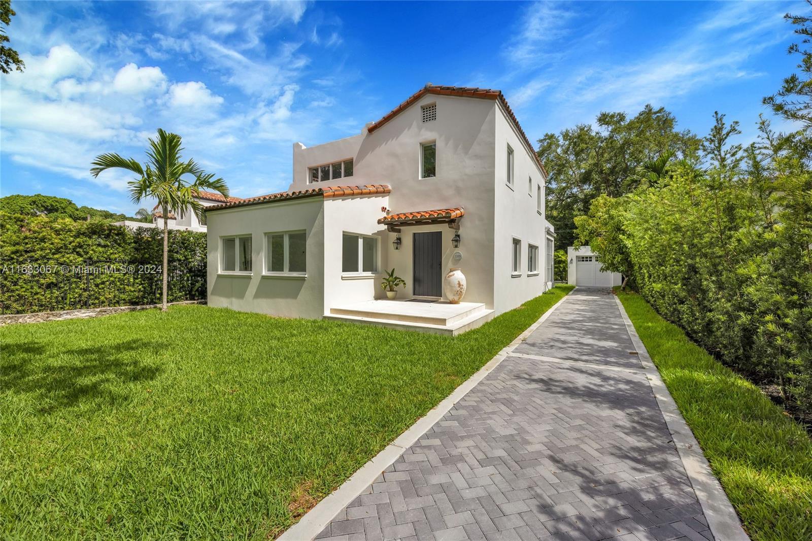 Picture of 1109 Asturia Ave, Coral Gables, FL 33134
