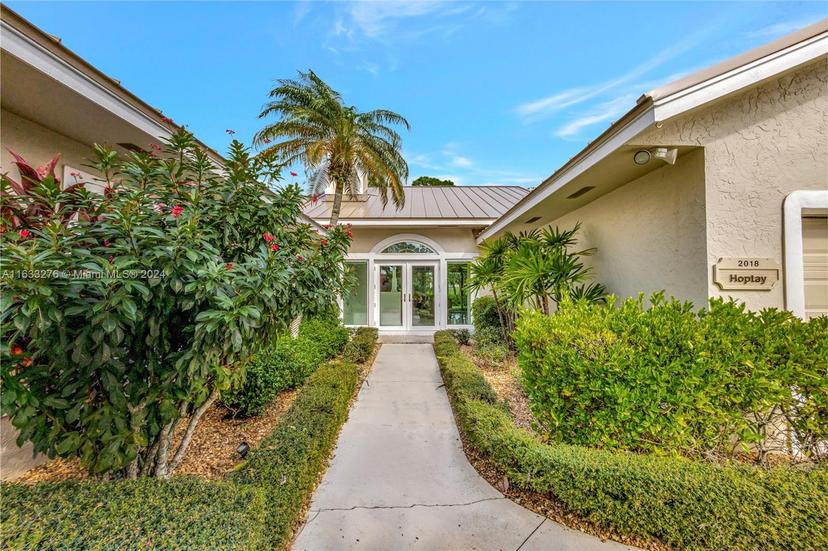 Picture of 2018 NW Laurel Oak Ln, Palm City FL 34990