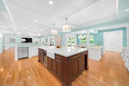 Picture of 7505 SW 129Th St, Pinecrest, FL 33156