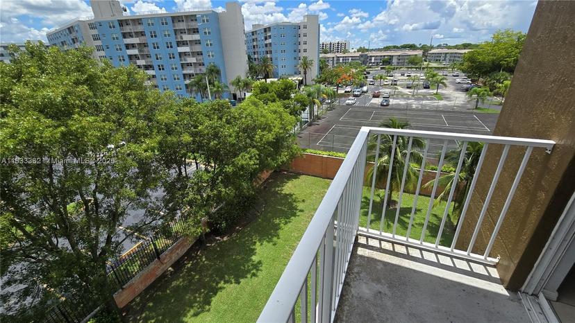 Picture of 11060 SW 196Th St # 214, Cutler Bay FL 33157