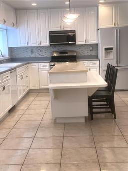 Picture of 11625 SW 100Th Ter, Miami, FL 33176