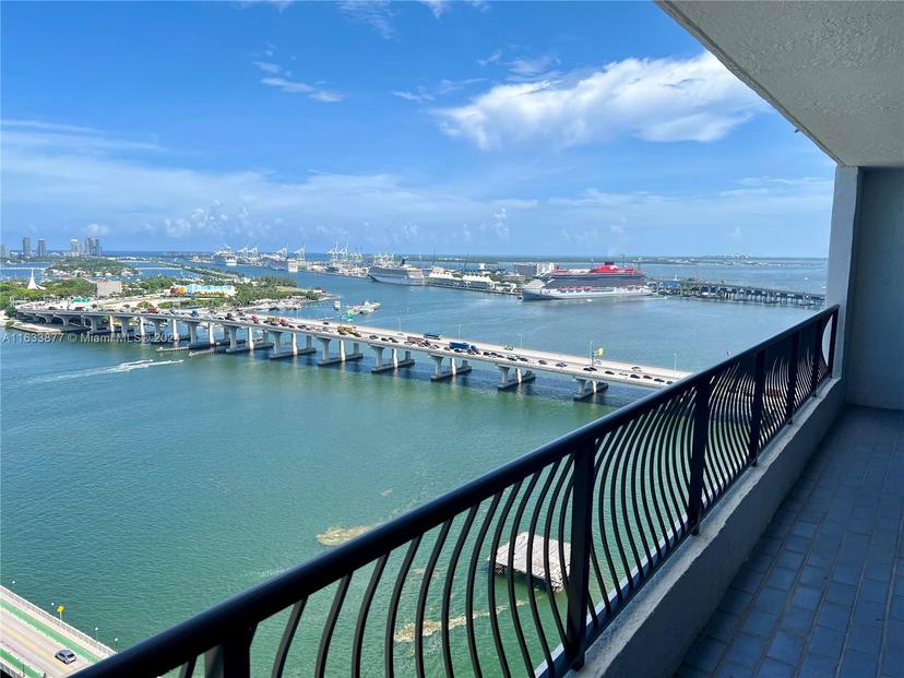 Picture of 555 NE 15Th St # 28B, Miami FL 33132