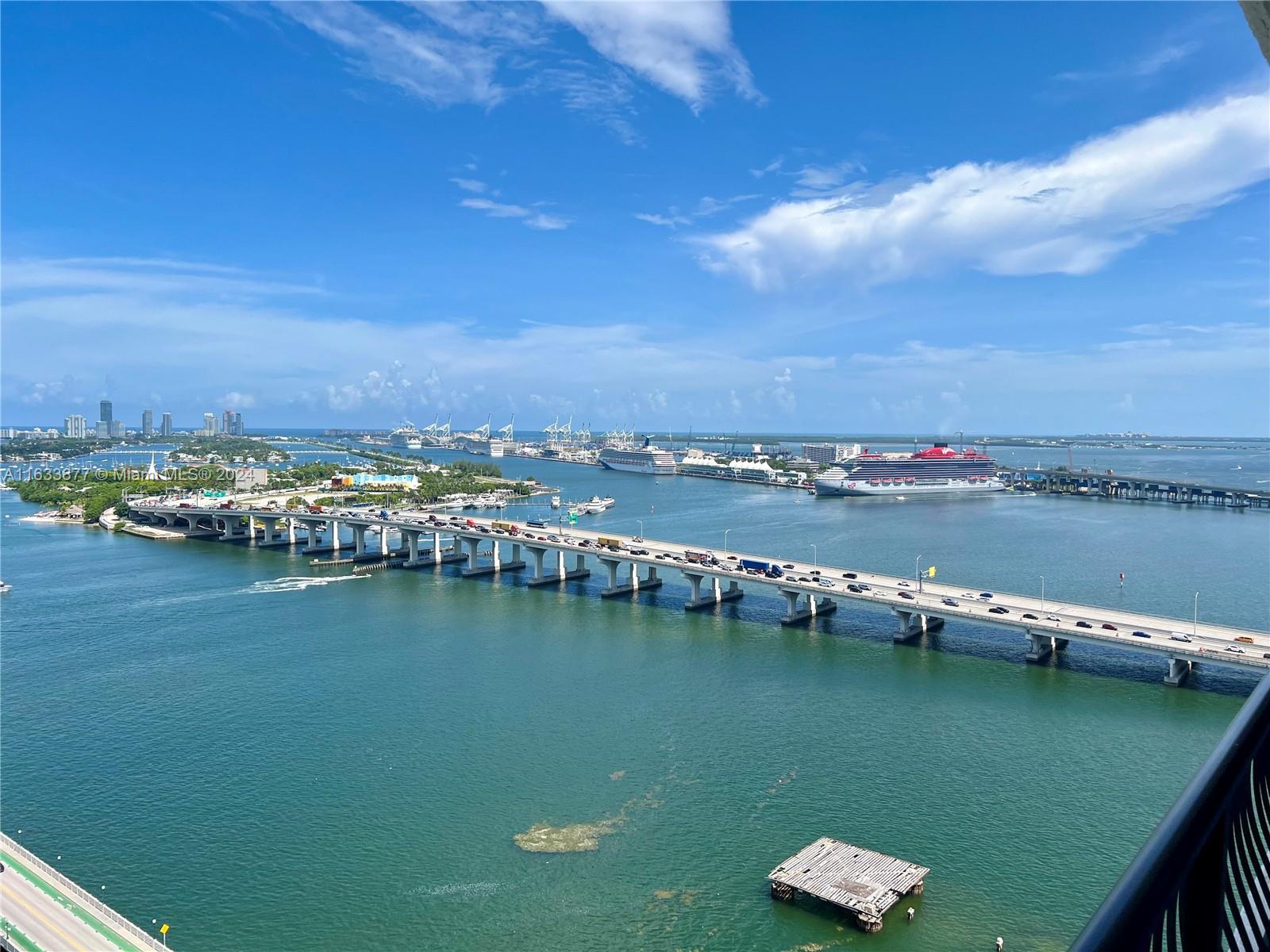 Picture of 555 NE 15Th St # 28B, Miami, FL 33132