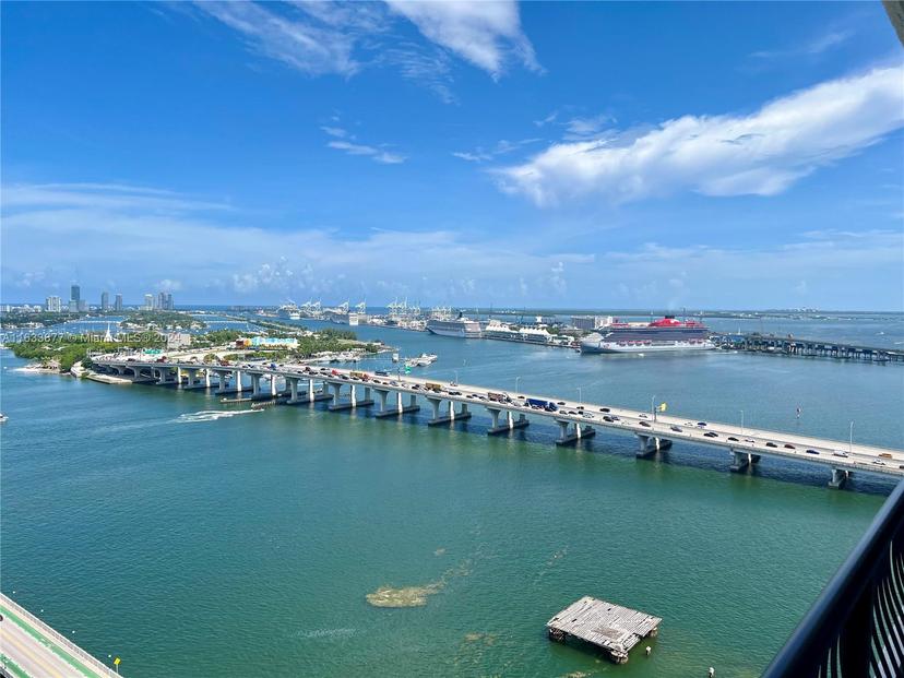 Picture of 555 NE 15Th St # 28B, Miami FL 33132