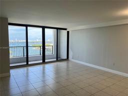 Picture of 555 NE 15Th St # 28B, Miami, FL 33132