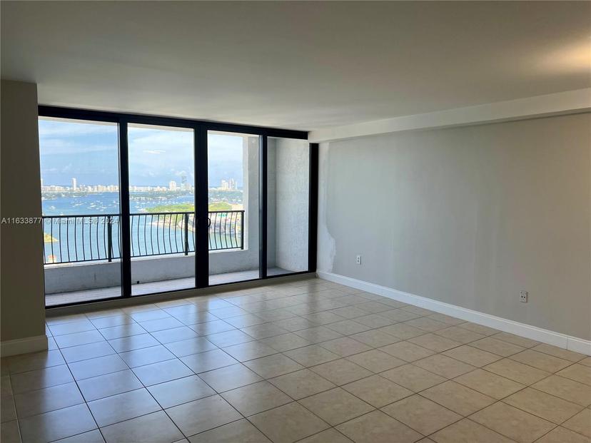Picture of 555 NE 15Th St # 28B, Miami FL 33132