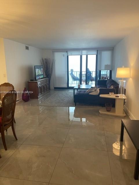 Picture of 2401 S Ocean Dr # 1203, Hollywood FL 33019