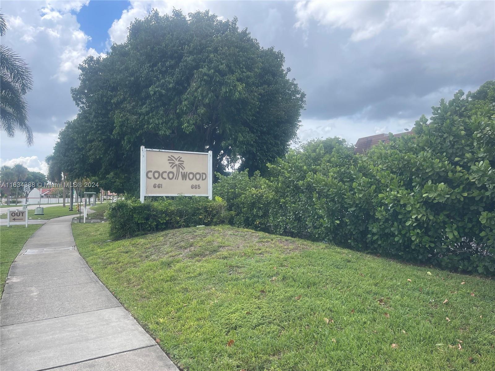 Picture of 661 NE 195Th St # 309, Miami, FL 33179