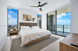 Picture of 601 NE 1 Ave # 3915, Miami, FL 33132