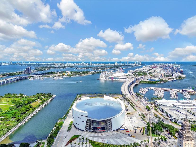 Picture of 601 NE 1 Ave # 3915, Miami FL 33132