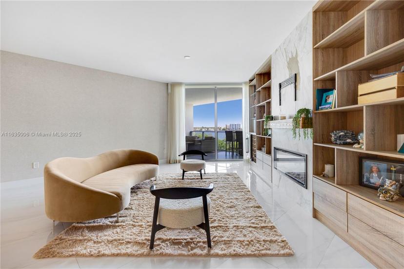 Picture of 17111 Biscayne Blvd # 304, North Miami Beach FL 33160