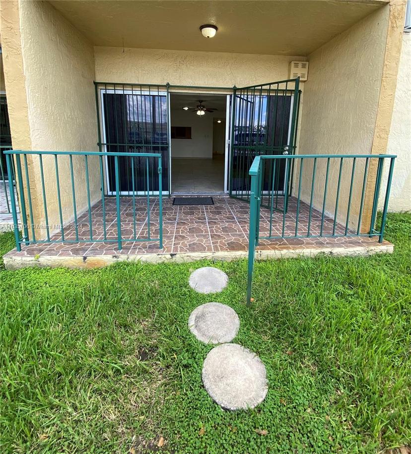 Picture of 4525 W 20 Av # 123, Hialeah FL 33012