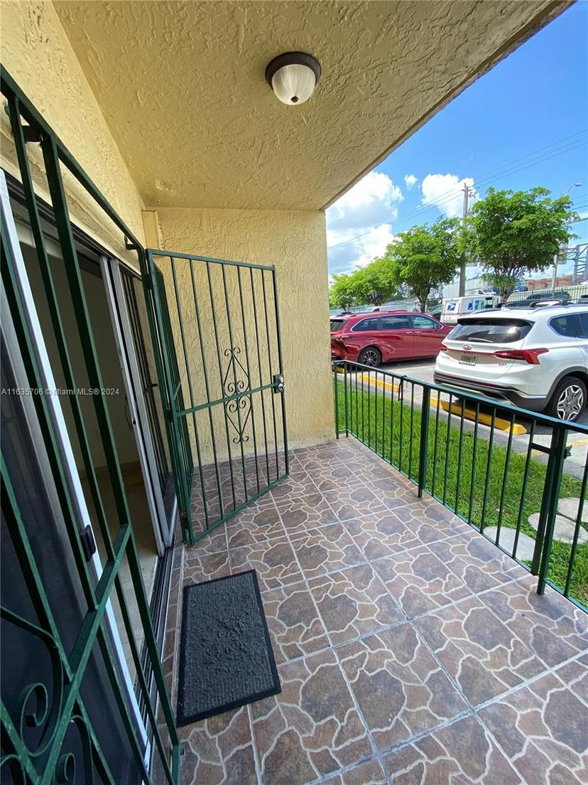 Picture of 4525 W 20 Av # 123, Hialeah FL 33012