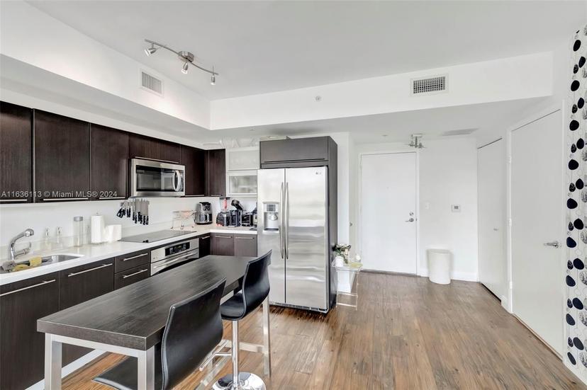 Picture of 90 SW 3Rd St, Miami FL 33130