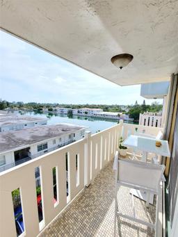Picture of 7900 Tatum Waterway Dr # 502, Miami Beach, FL 33141