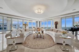 Picture of 7000 Island Blvd # 02, Aventura, FL 33160