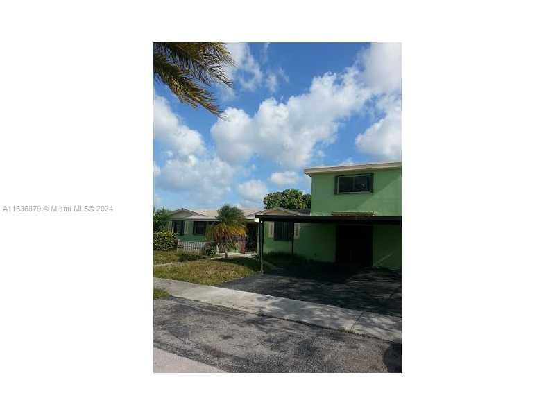 Picture of 3110 NW 213 St, Miami Gardens FL 33056