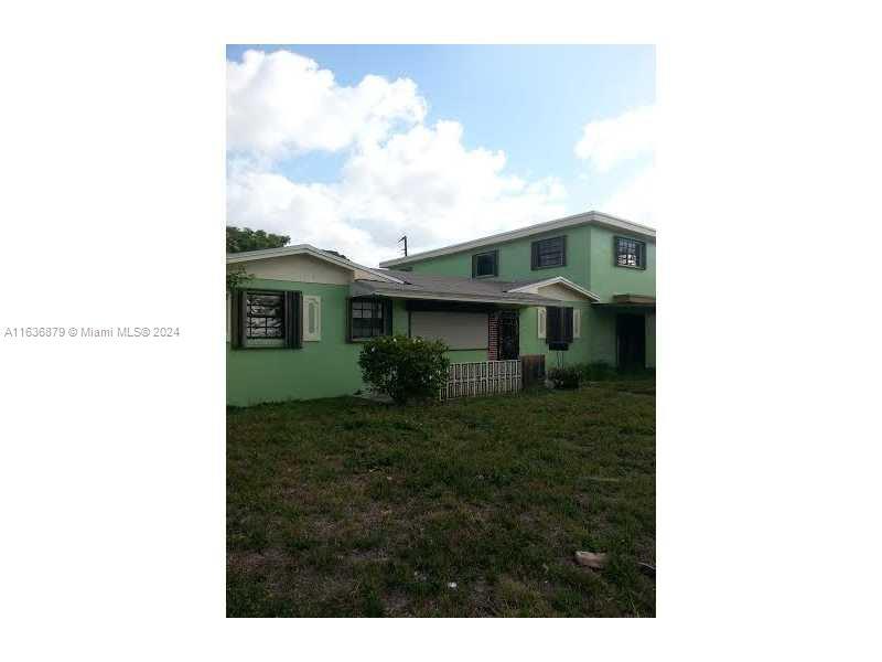 Picture of 3110 NW 213 St, Miami Gardens FL 33056