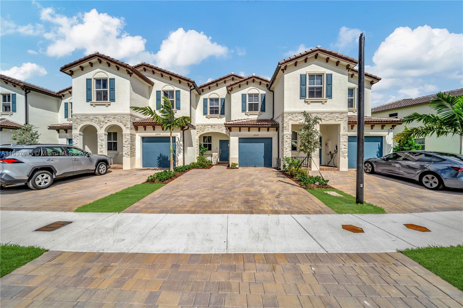 Picture of 12724 NW 22Nd Pl # 1, Miami, FL 33167