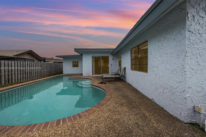 Picture of 8205 SW 12Th Pl, North Lauderdale FL 33068