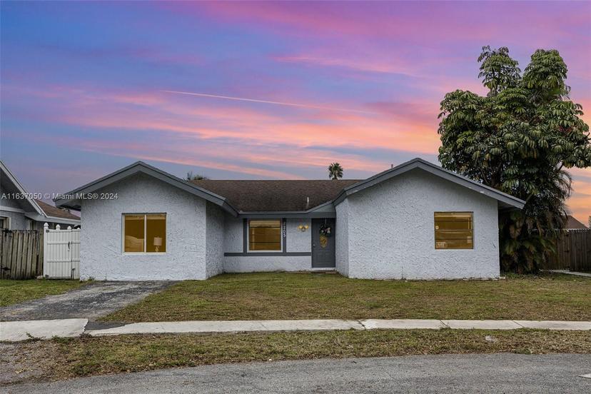 Picture of 8205 SW 12Th Pl, North Lauderdale FL 33068