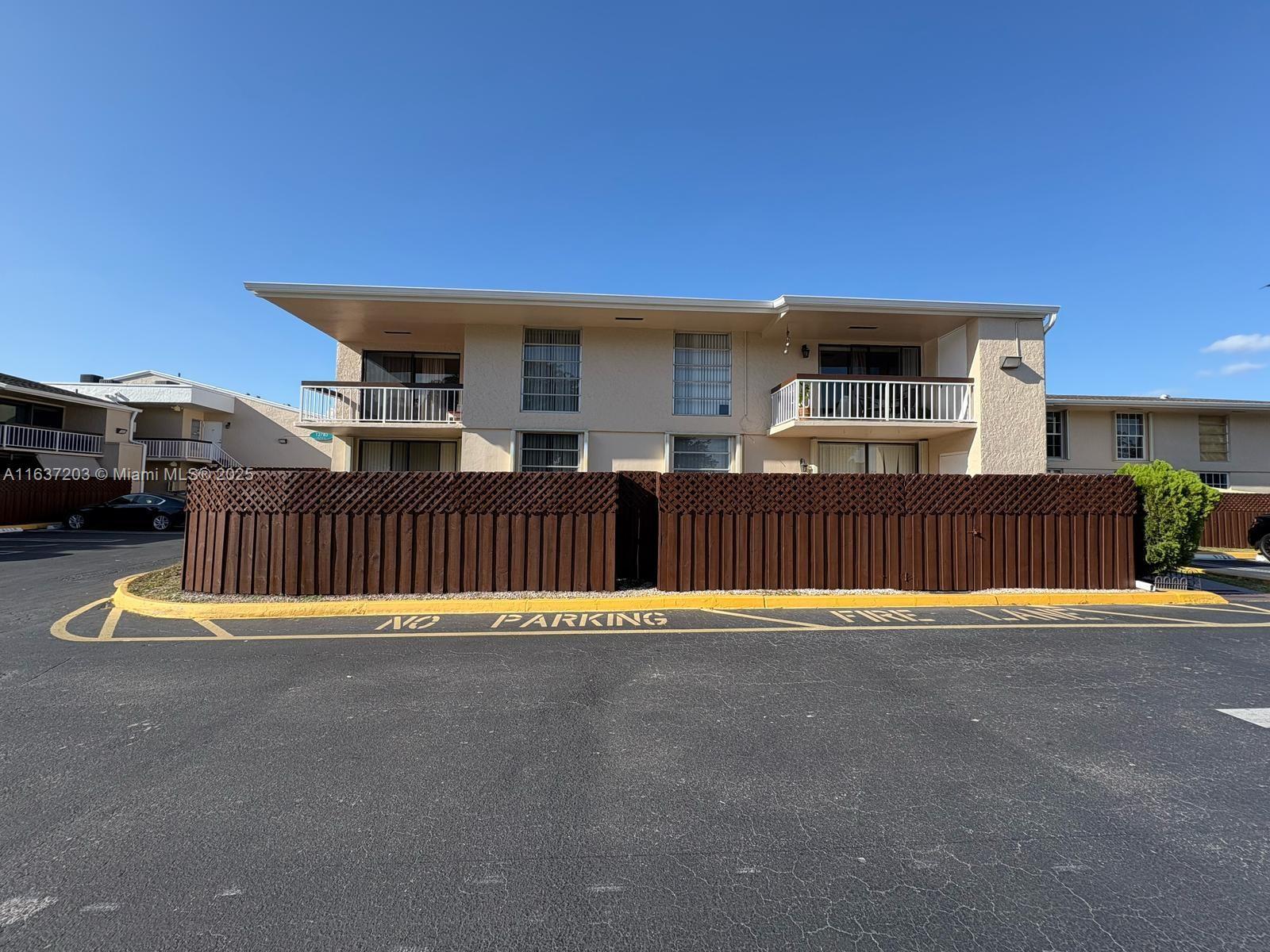 Picture of 13781 SW 66Th St # 221B, Miami, FL 33183