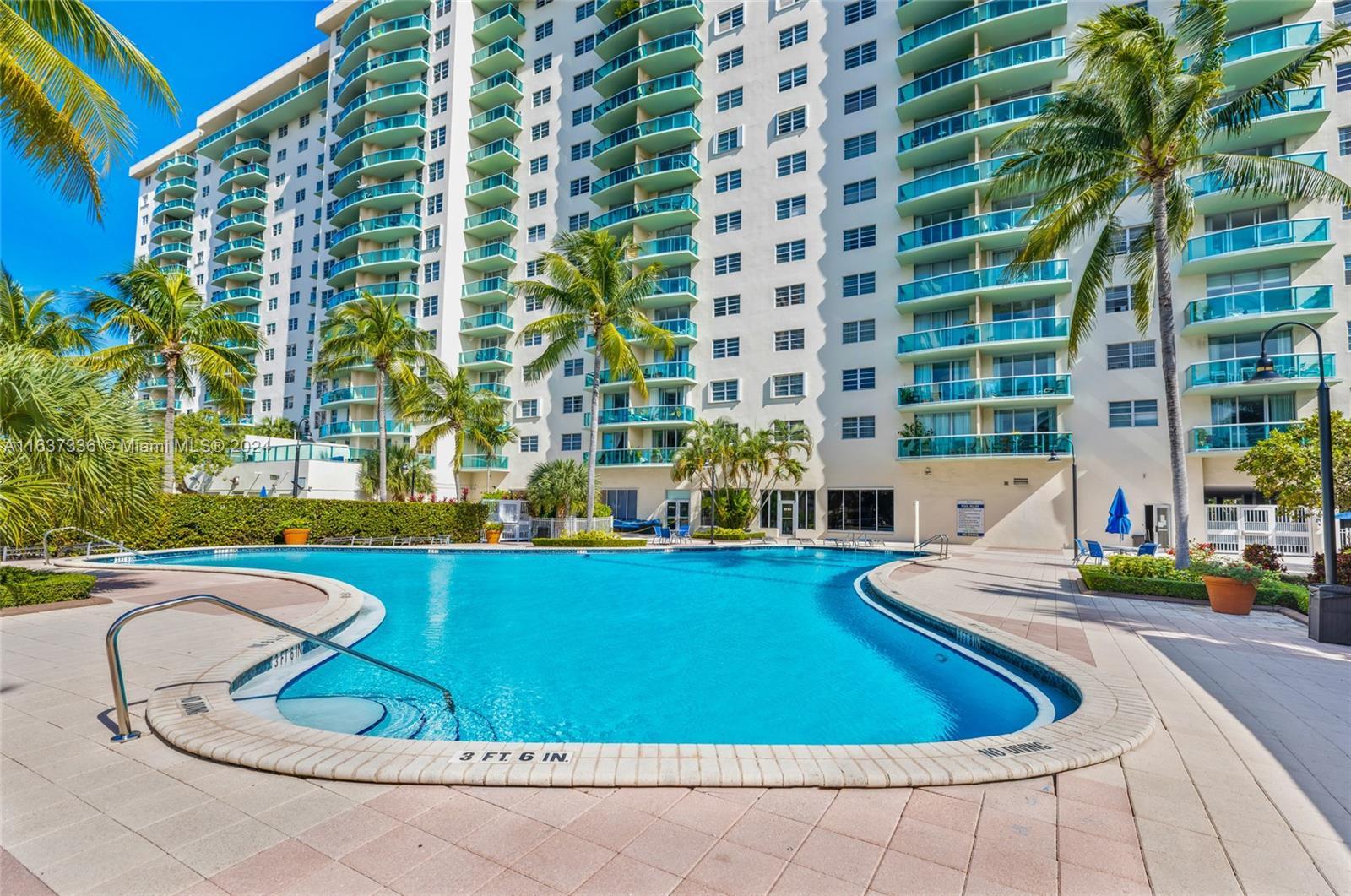 Picture of 19390 Collins Ave # 1518, Sunny Isles Beach, FL 33160