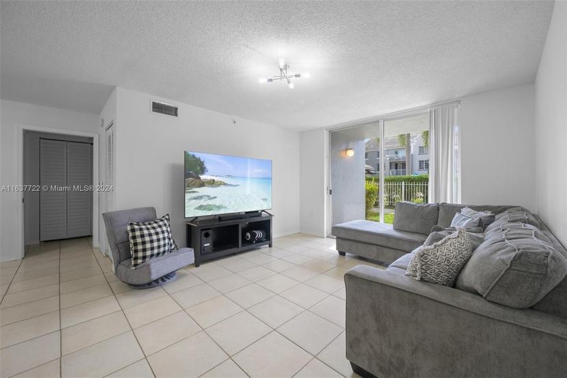 Picture of 655 SW 111Th Way # 106, Pembroke Pines FL 33025