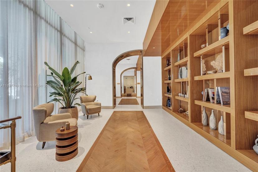 Picture of 2678 Tigertail Ave # 1501, Coconut Grove FL 33133
