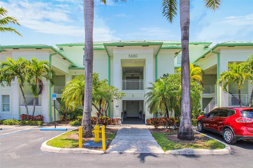 Picture of 5300 NW 87Th Ave # 915, Doral FL 33178