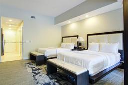 Picture of 5300 NW 87Th Ave # 915, Doral, FL 33178
