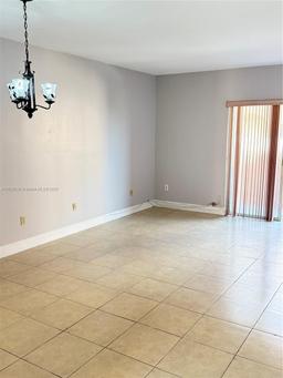 Picture of 440 E 23Rd St # 1219, Hialeah, FL 33013