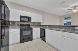 Picture of 2495 SE 13Th Ct, Homestead, FL 33035