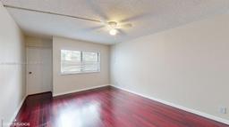 Picture of 200 Lakeview Dr # 306, Weston, FL 33326