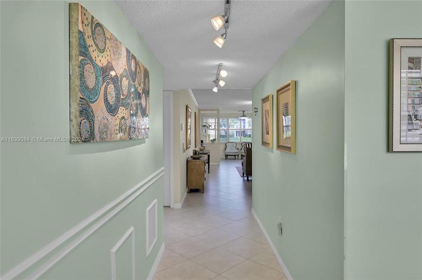 Picture of 10155 NW 24Th Pl # 103, Sunrise FL 33322