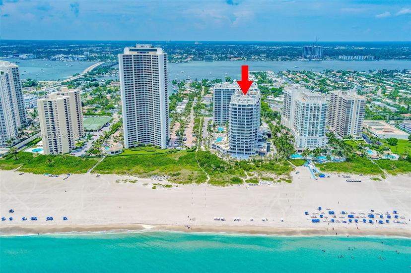 Picture of 3100 N Ocean # H1404, Singer Island FL 33404