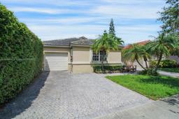 Picture of 15108 NW 89Th Ave, Miami Lakes, FL 33018