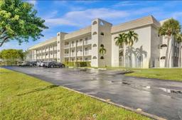 Picture of 8350 Sunrise Lakes Blvd # 304, Sunrise, FL 33322