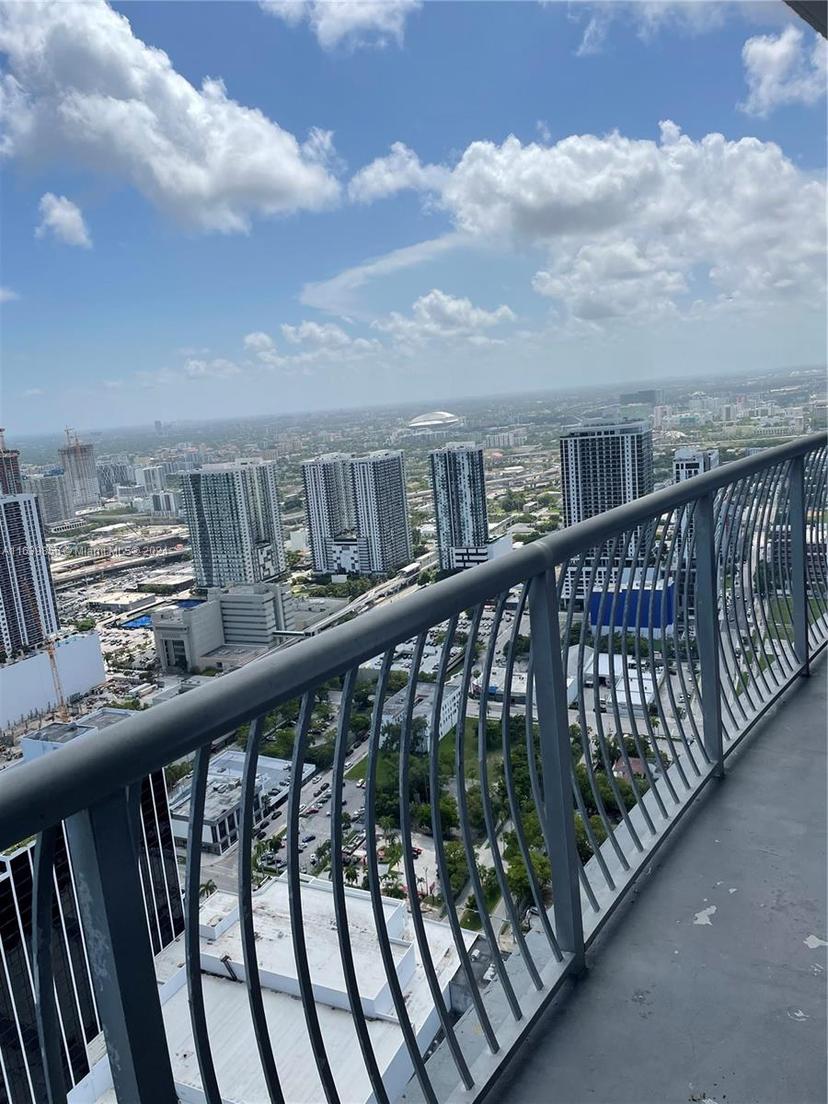 Picture of 1750 N Bayshore Dr, Miami FL 33132