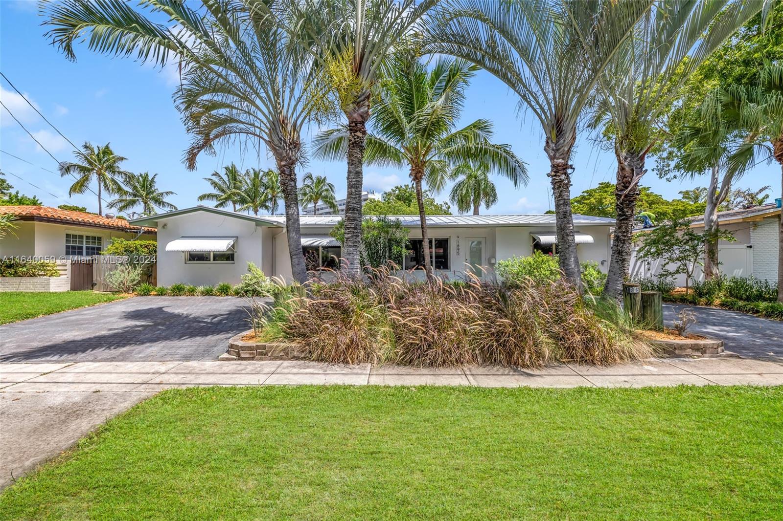 Picture of 1895 Ixora Rd, North Miami, FL 33181