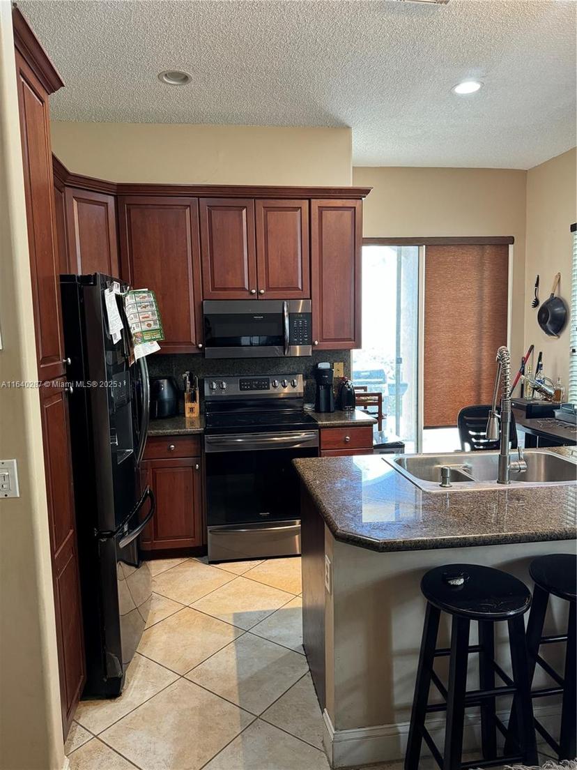 Picture of 3830 SW 48Th Court, Fort Lauderdale FL 33312