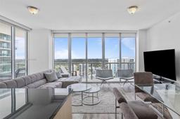 Picture of 1111 SW 1St Ave, Miami, FL 33130