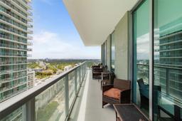 Picture of 1111 SW 1St Ave, Miami, FL 33130